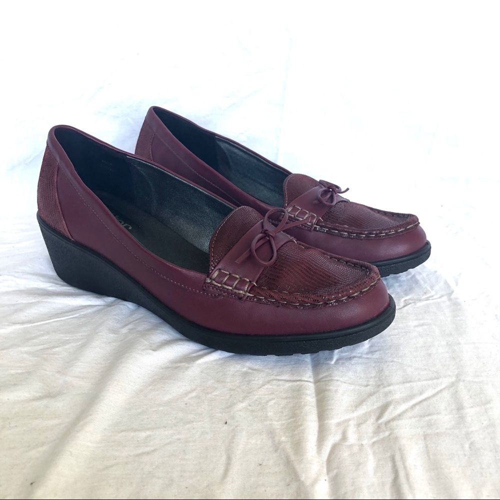 Hotter Maroon Textured Wedge Loafers 2 Inch Heel US Size 11